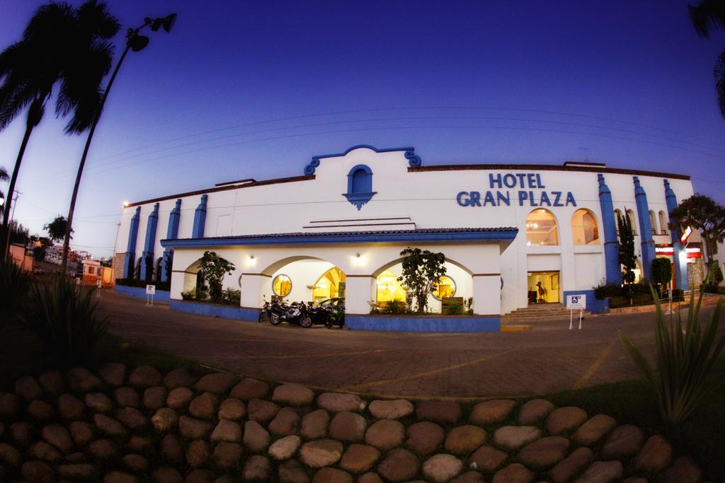 Hotel Gran Plaza & Convention Center Guanajuato Buitenkant foto
